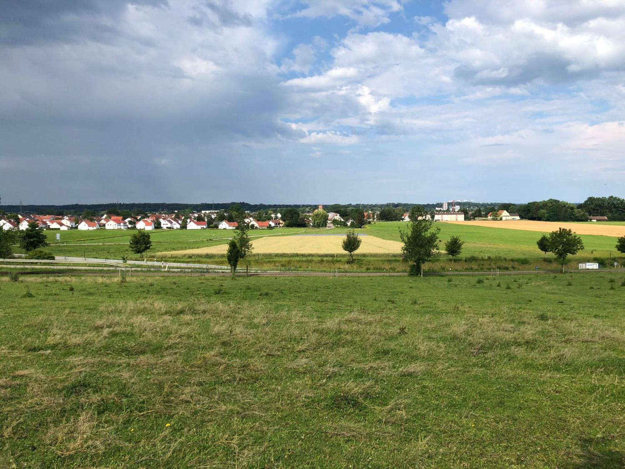 Bei Memmingen - Bauernhof In * Benningen
